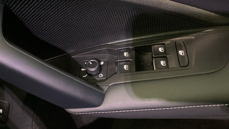 Volkswagen Tayron 2.0 TDI Elegance 5dr DSG7 [7 Seat] Diesel Estate